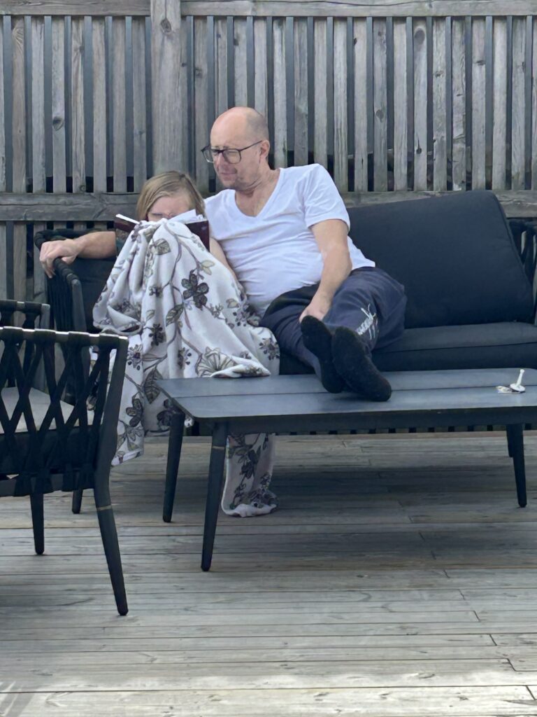 En mysig stund på altanen